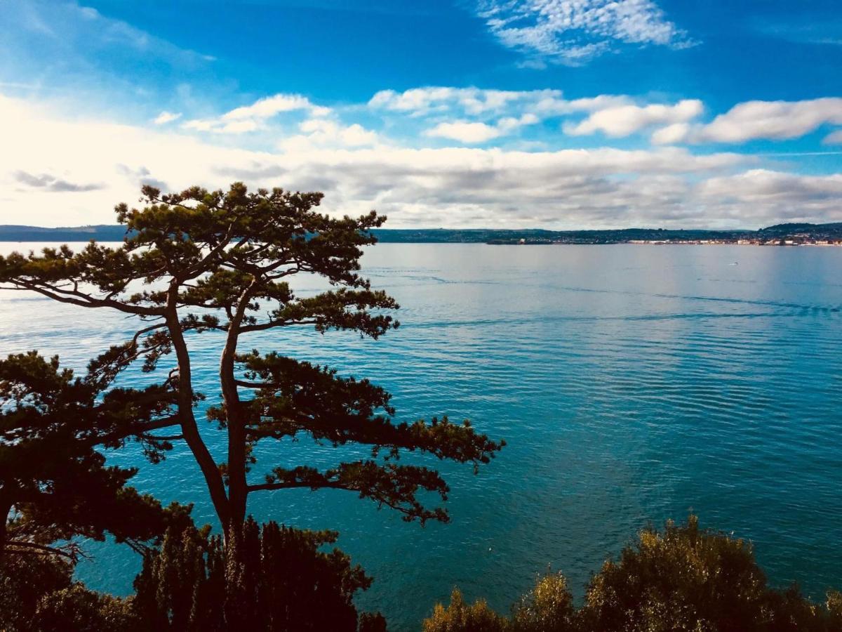Barbie House ,Opposite The Beach & Paignton Pier , 2 Bedroom Apartment With Private Car Space & Garden , Free Access Next Door To The Stunning Ballet & Make Up School & A Beautiful Ladys Beauty Salon (Adults Only) Eksteriør bilde