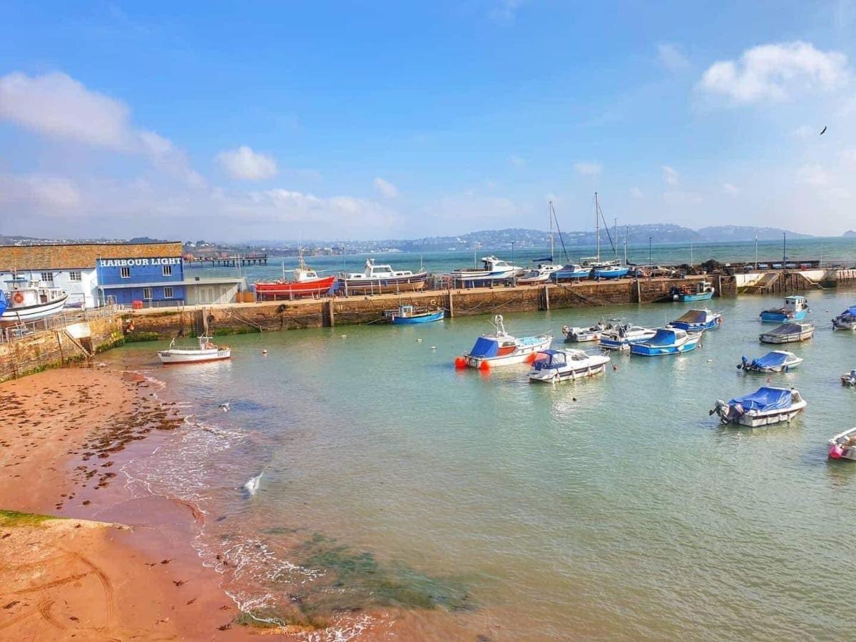 Barbie House ,Opposite The Beach & Paignton Pier , 2 Bedroom Apartment With Private Car Space & Garden , Free Access Next Door To The Stunning Ballet & Make Up School & A Beautiful Ladys Beauty Salon (Adults Only) Eksteriør bilde